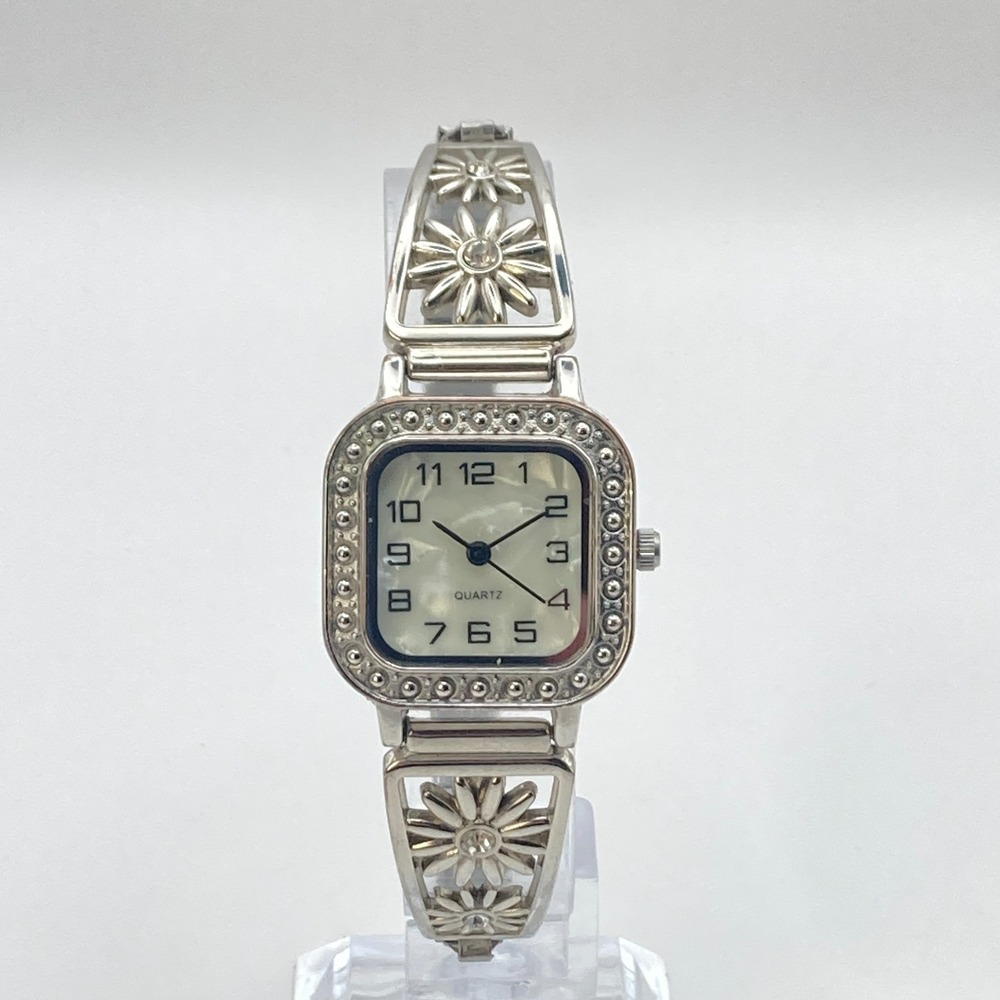 Modern Women's Watch 25mm Silver Tone Floral Stretch Band Crystals New Battery - Picture 3 of 14